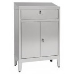 Armadio scrivimpiedi in acciaio inox IXP con piedini n. 2 ante a battente e cassetto Modello 69902430C